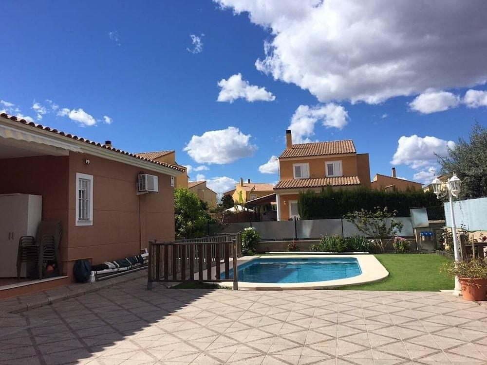 Hotel La Perla De Oasis Lliria Zewnętrze zdjęcie